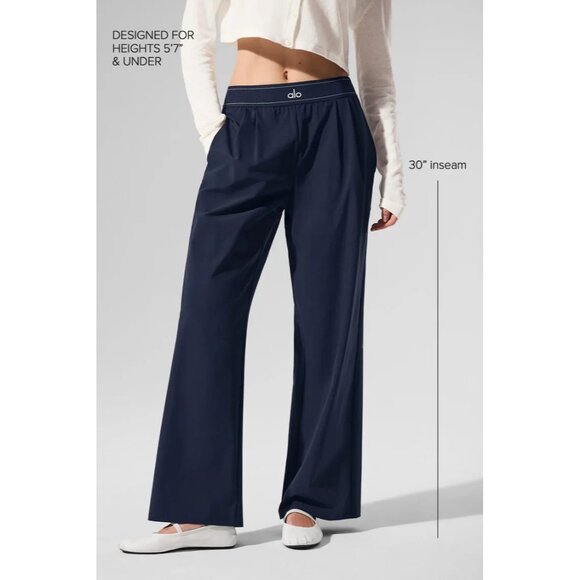 NWT Alo Yoga Regular Suit Up Trouser in Navy Pleated Loose Relaxed Pants XS - Picture 7 of 7